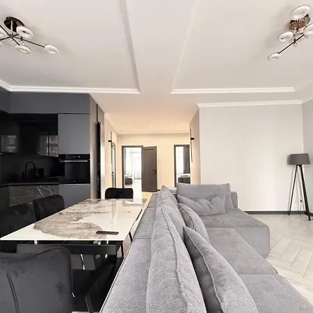 Kamanina Luxury Apartman *